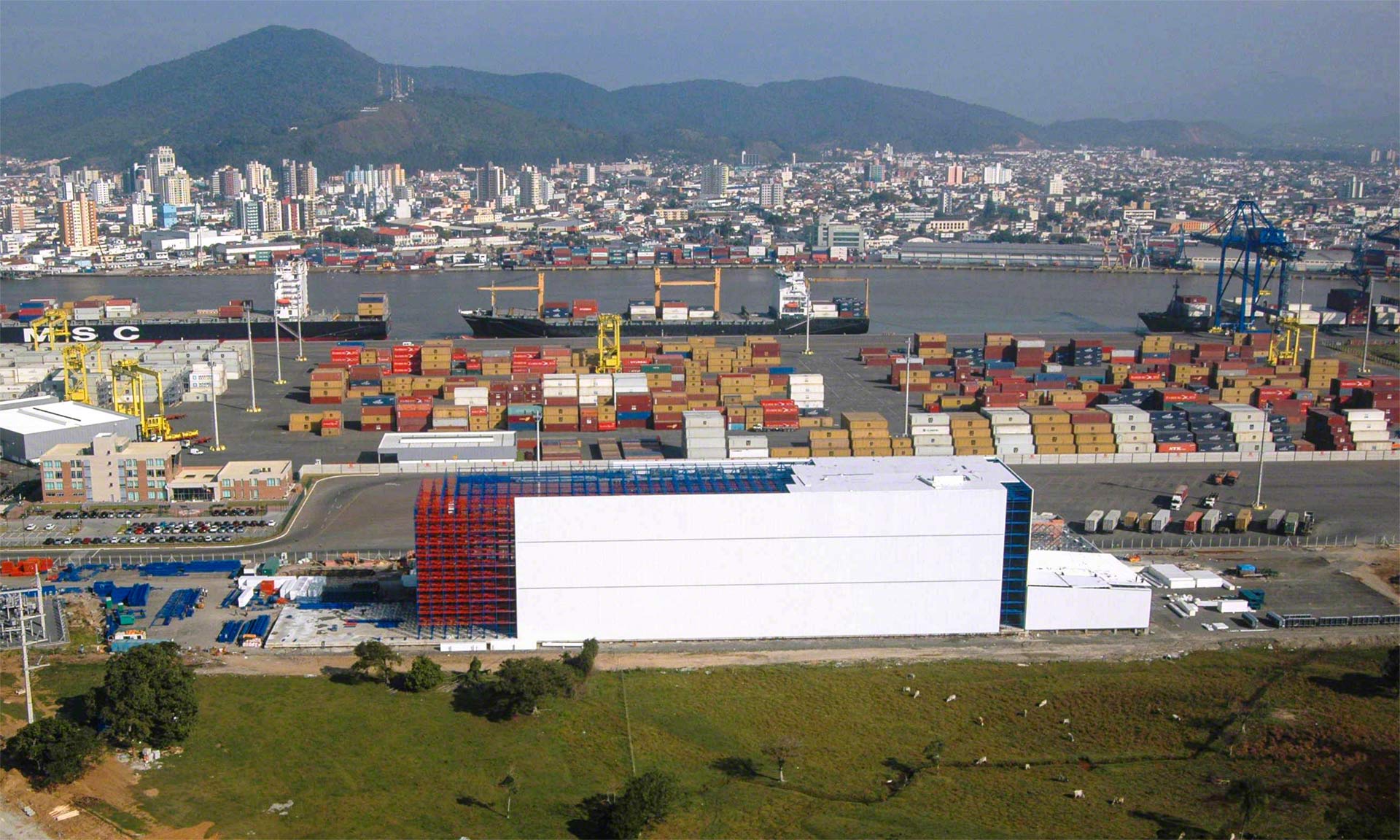 Le hub logistique : expéditions et livraisons 4.0 Le hub logistique : expéditions et livraisons 4.0