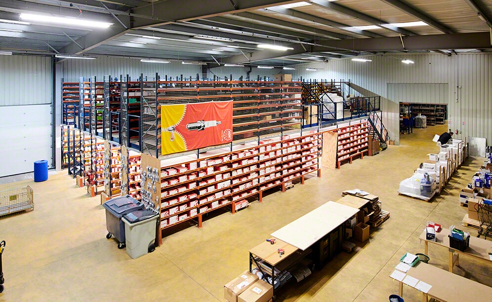 L'entrepôt de Eagle Spare Parts, fournisseur de pièces détachées L'entrepôt de Eagle Spare Parts, fournisseur de pièces détachées