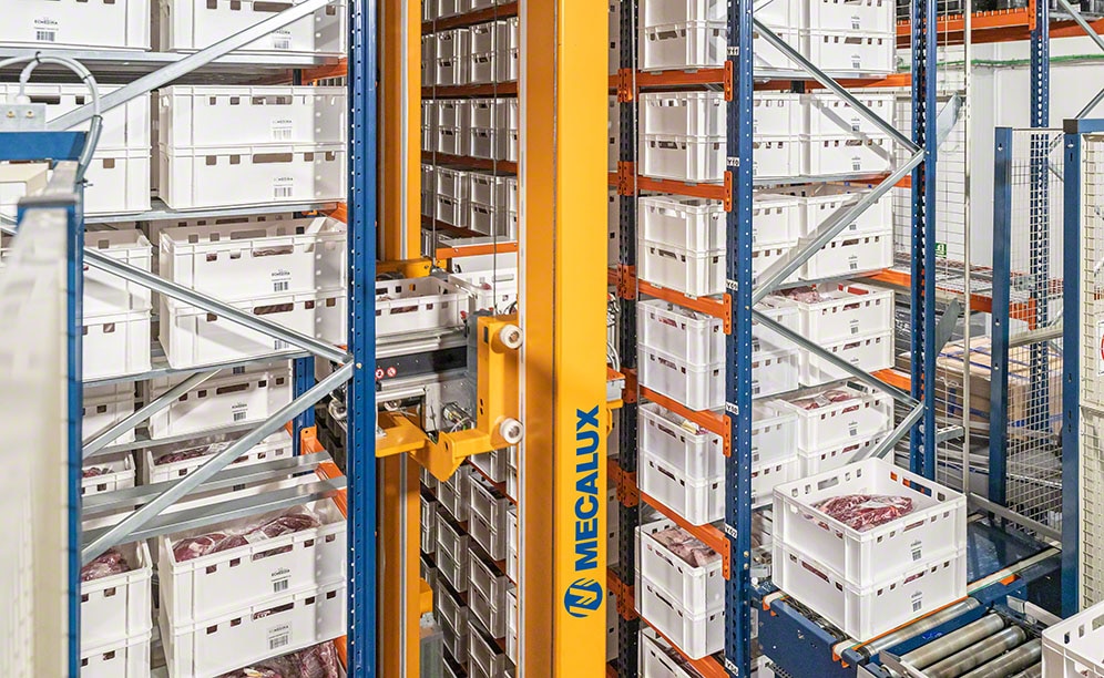 Elaborados Cárnicos Medina : 30 millions de kg/an de viandes dans un bufer automatique Elaborados Cárnicos Medina : 30 millions de kg/an de viandes dans un bufer automatique