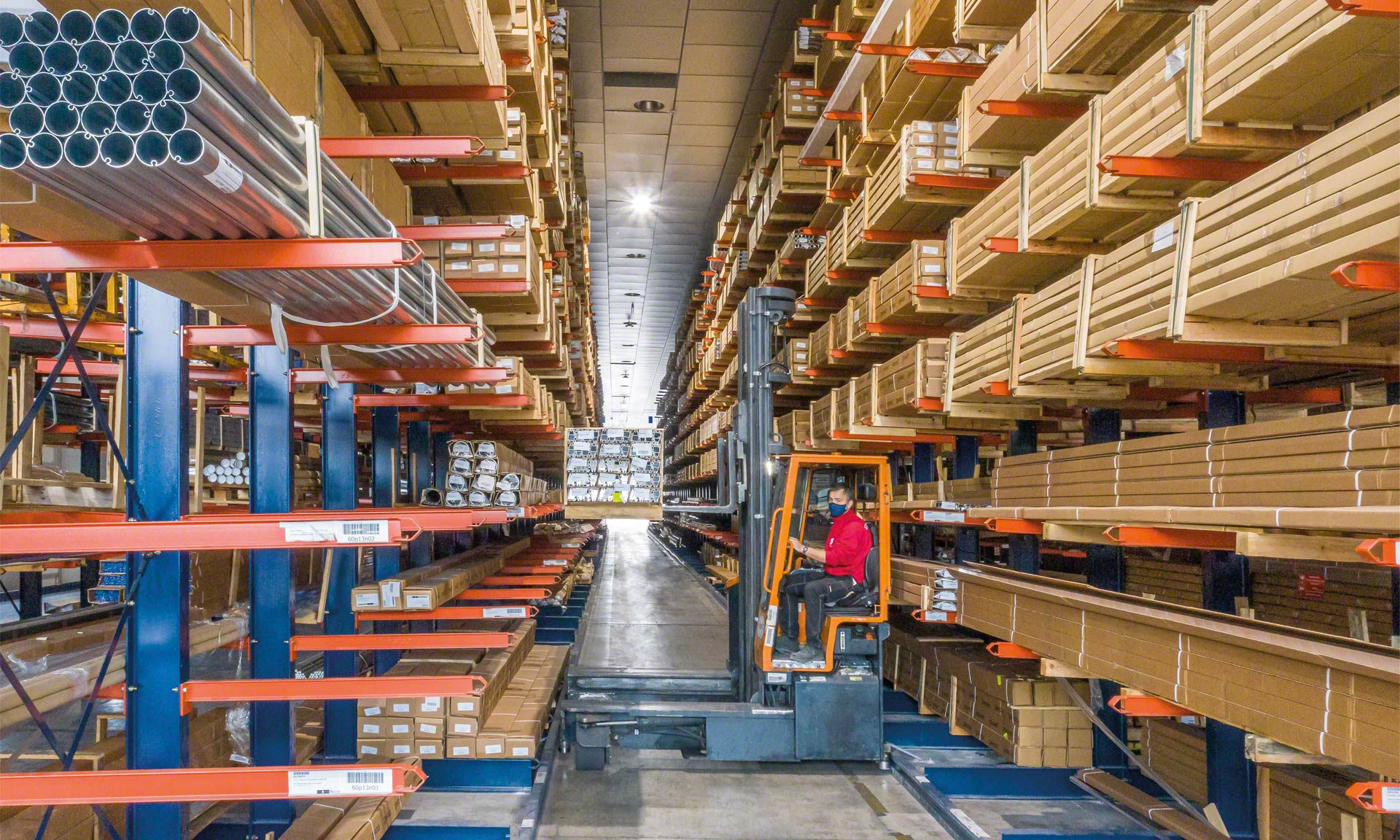 La solution parfaite pour le stockage de long profils La solution parfaite pour le stockage de long profils