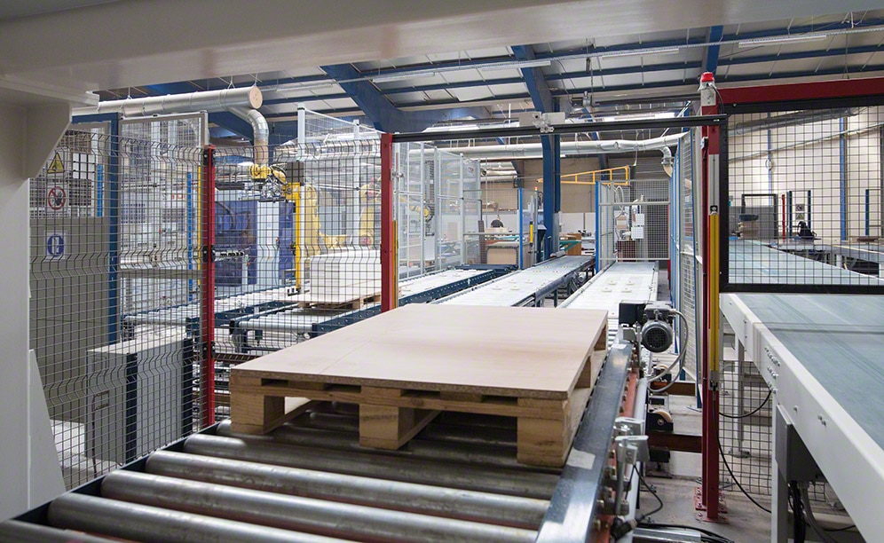 Euréquip et son centre de production entièrement automatisé situé en France