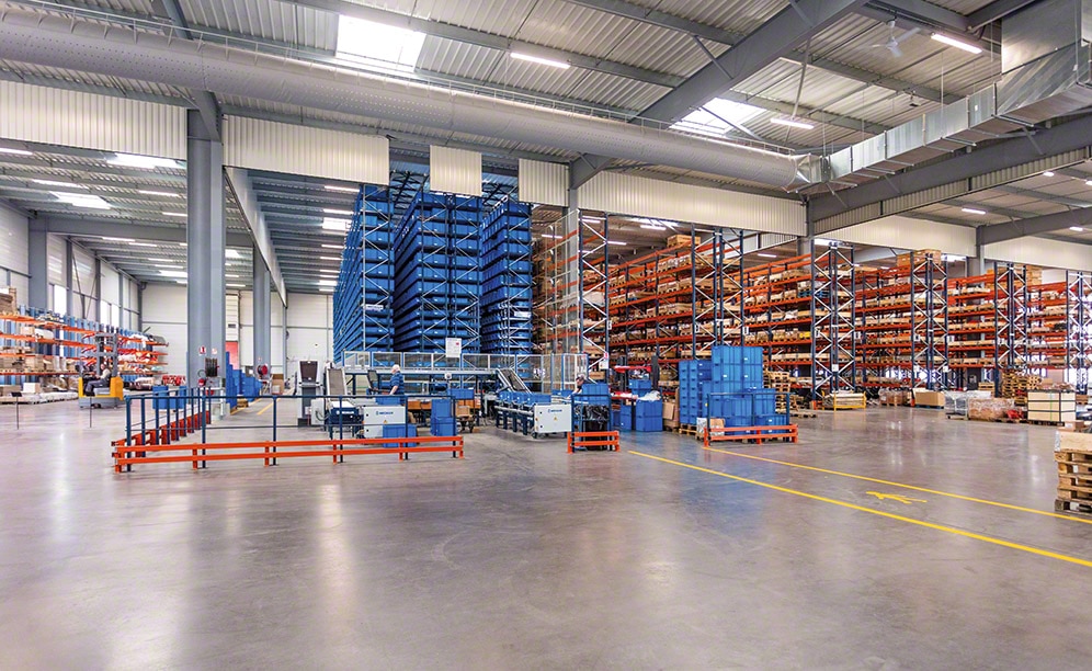 La bonne disposition de la marchandise dans l'entrepôt optimise les mouvements des opérateurs et accélère la préparation des commandes